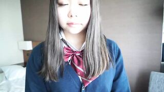18-year-old Asian bombshell gets brutally banged and creampied by a giant cock🍆