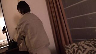 Blowjob and Gushing Orgasm💦 After Mobile Recharge Sesh with Gorgeous Gal