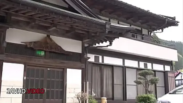 Hot Japanese couples ignite wild outdoor sex under the night sky