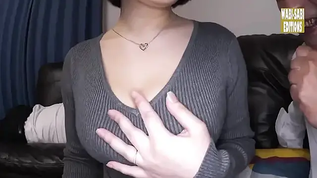 A Heat Surges as Arisa Hanyu Unleashes Her Bold, Stunning Curvy Presence - Scene 1