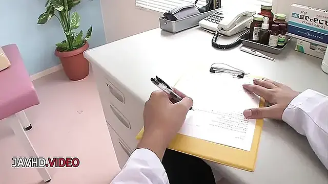 Stockings clad seductive Kyoka Mizusawa gives Blowjob desires satisfaction POV